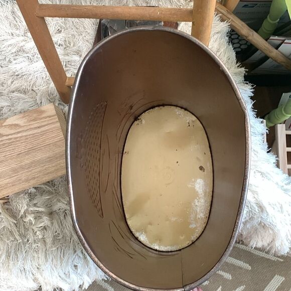 Vintage Mid Century J L Clark Metal
Trash Can Wastebasket Lamp Book Clock Pen - Picture 9 of 17